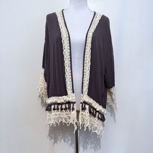 Knox Rose Gray Crochet Tassels Boho Western Cover Up Kimono Top Short Sleeve